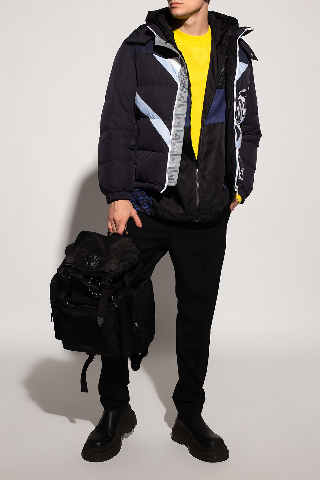 VERSACE 10135681A096081W010 関税送料込 SchaferandweinerShops Japan - Down jacket with logo Versace